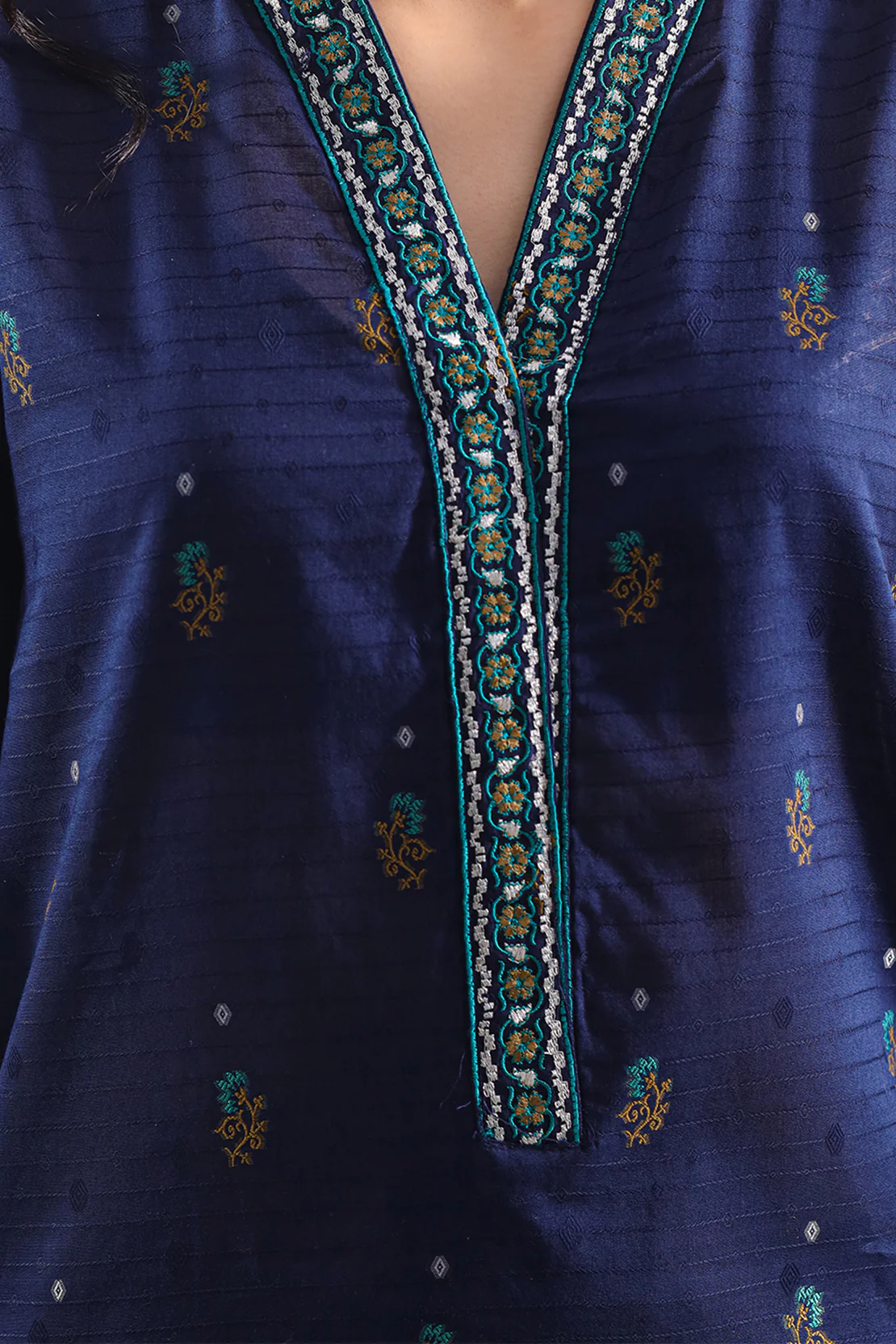 Embroidered Cotton Jacquard Stitched 2 Piece (Shirt/Trouser) - Image 5