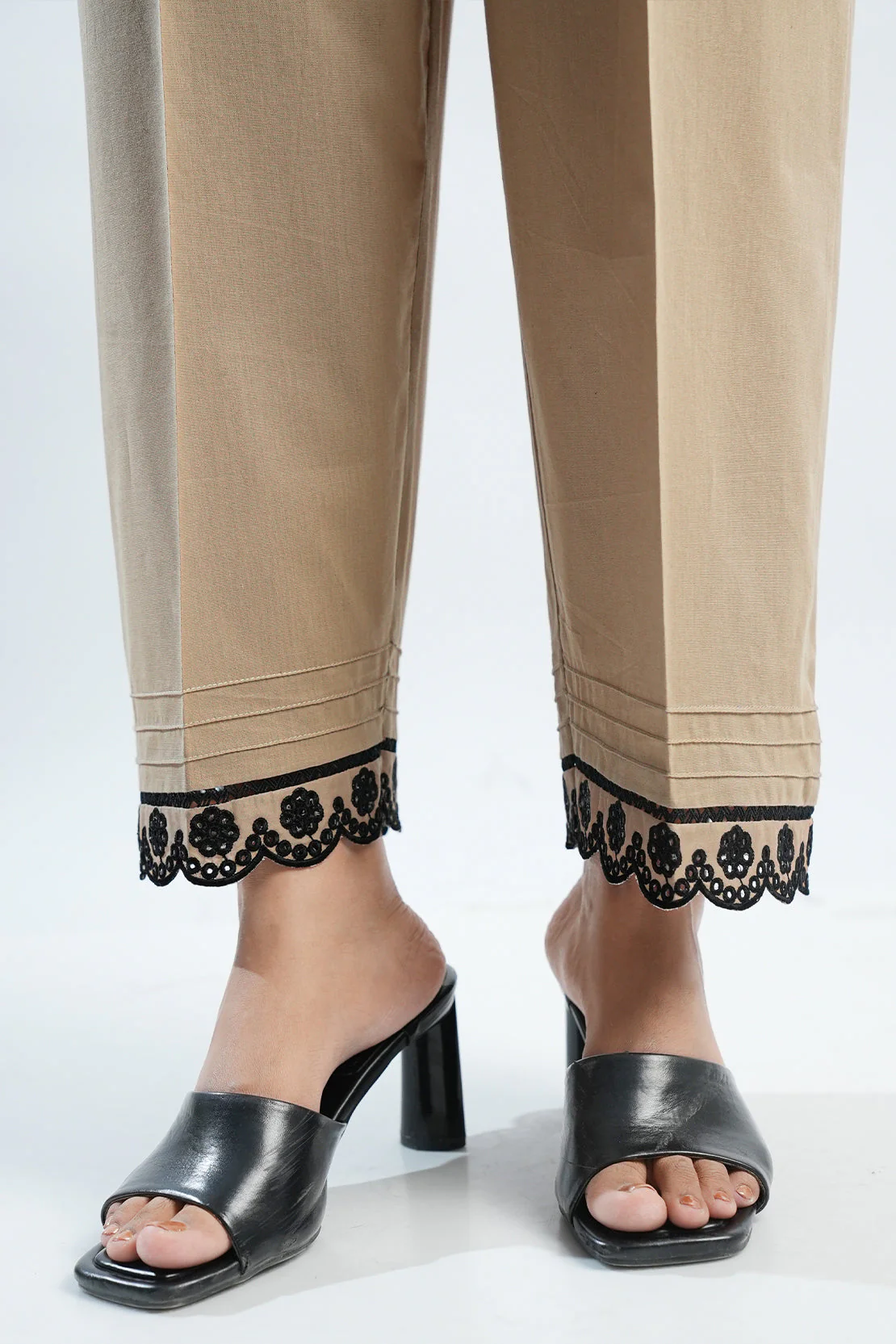 Embroidery Cambric Pant - Image 3