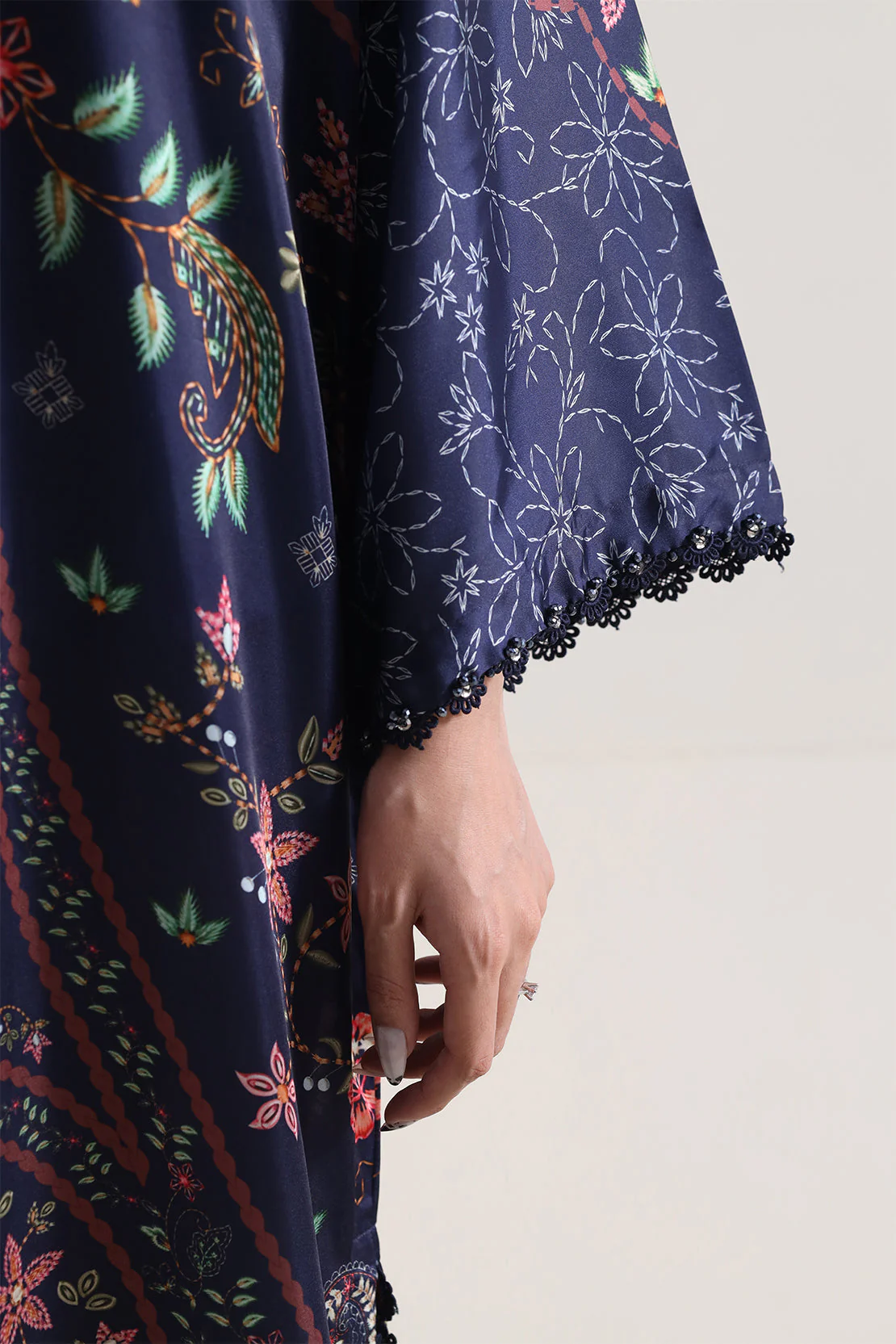 Printed Kaftaan Shamose Silk Stitched Dress - Image 5