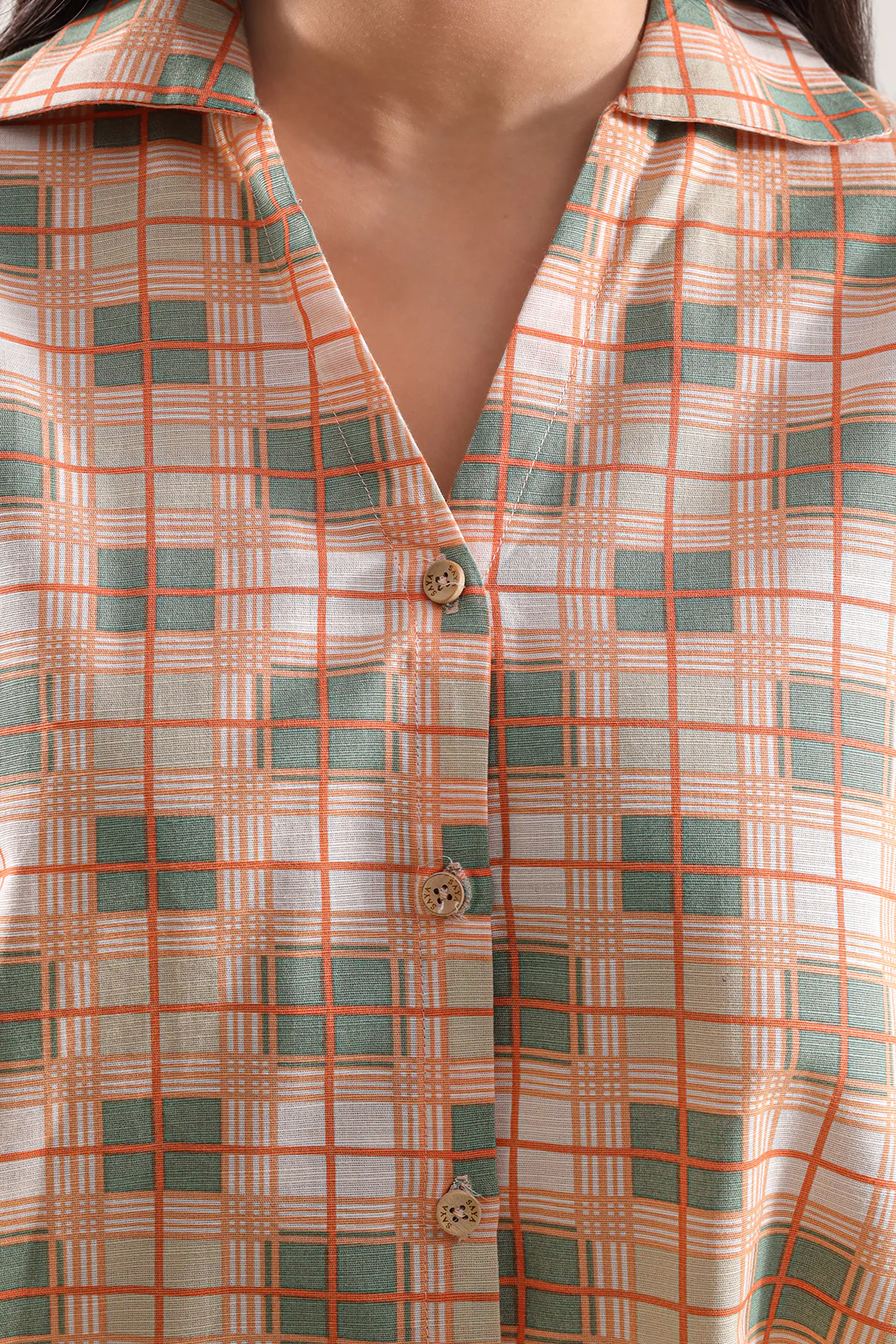 Printed Khaddar Stitched 2 Piece (Shirt/Trouser) - Image 3