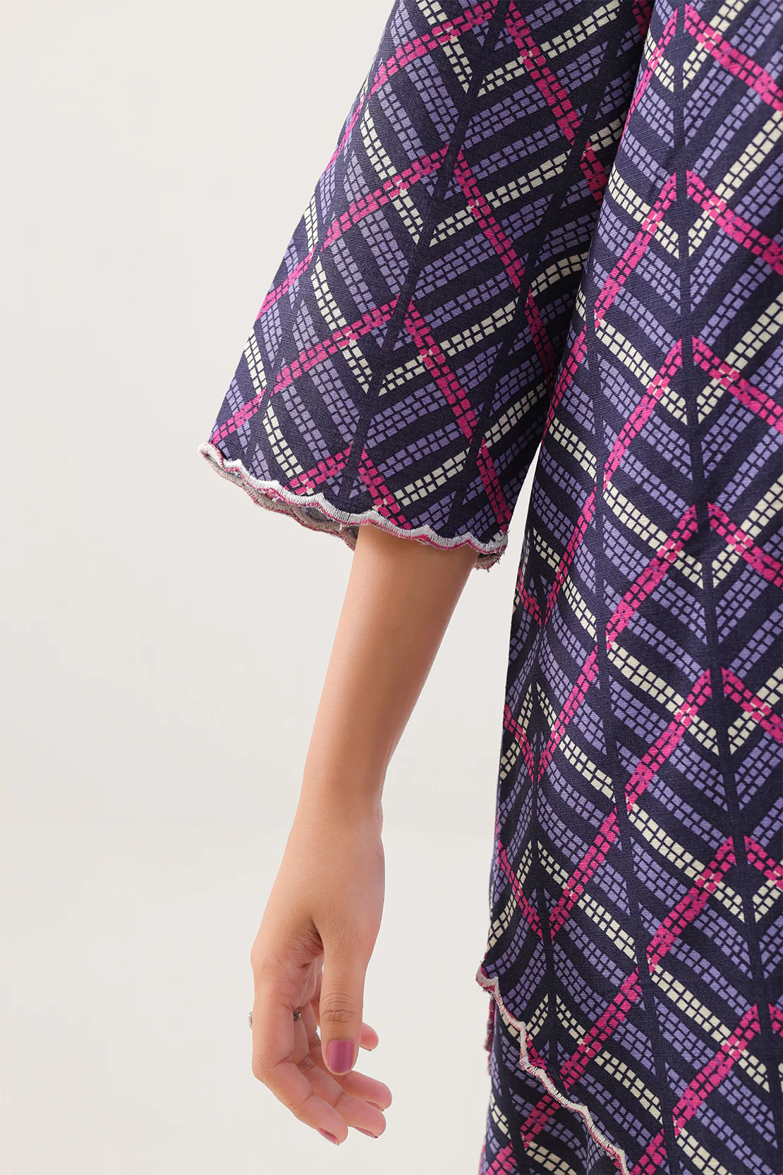 Printed Khaddar Stitched Shirt - Image 4