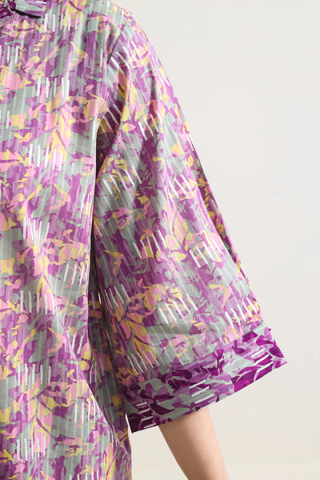 Printed Lawn Stitched 2 Piece (Shirt/Trouser) - Image 4