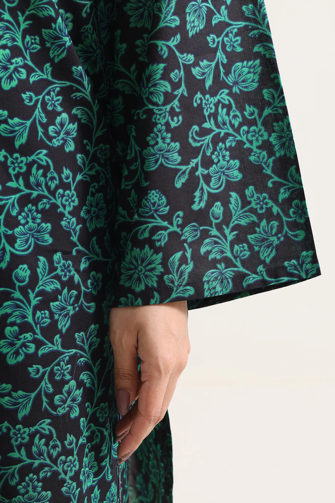 Printed Lawn Stitched 2 Piece (Shirt/Trouser) - Image 4