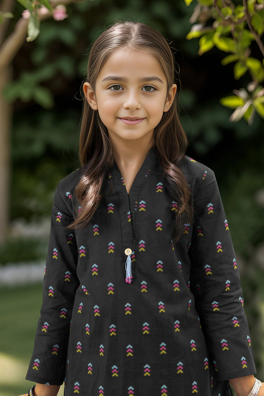 SAYA's Printed Cotton Jacquard Stitched For Mom And Daughter - Image 3