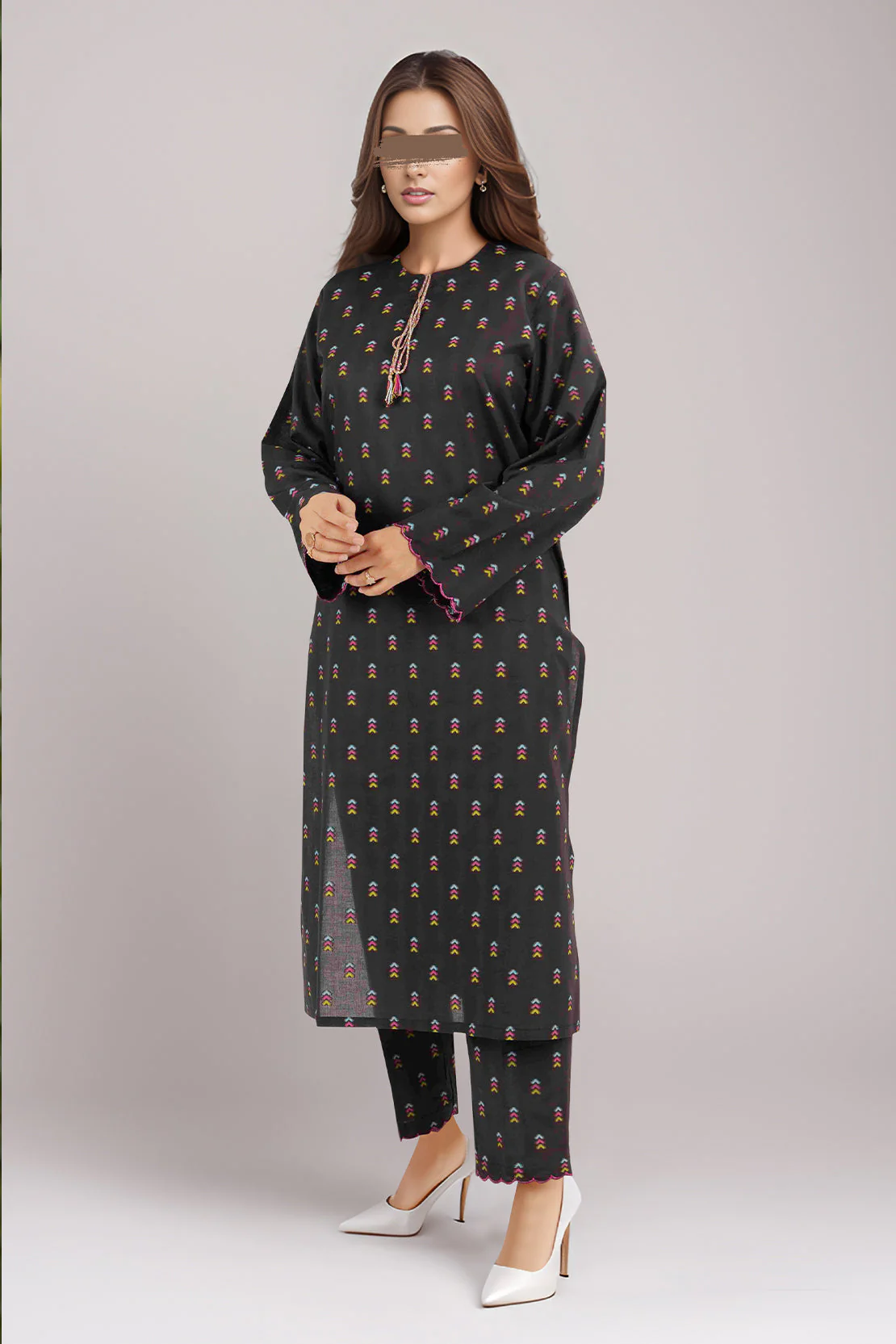 SAYA's Printed Cotton Jacquard Stitched For Mom And Daughter - Image 4