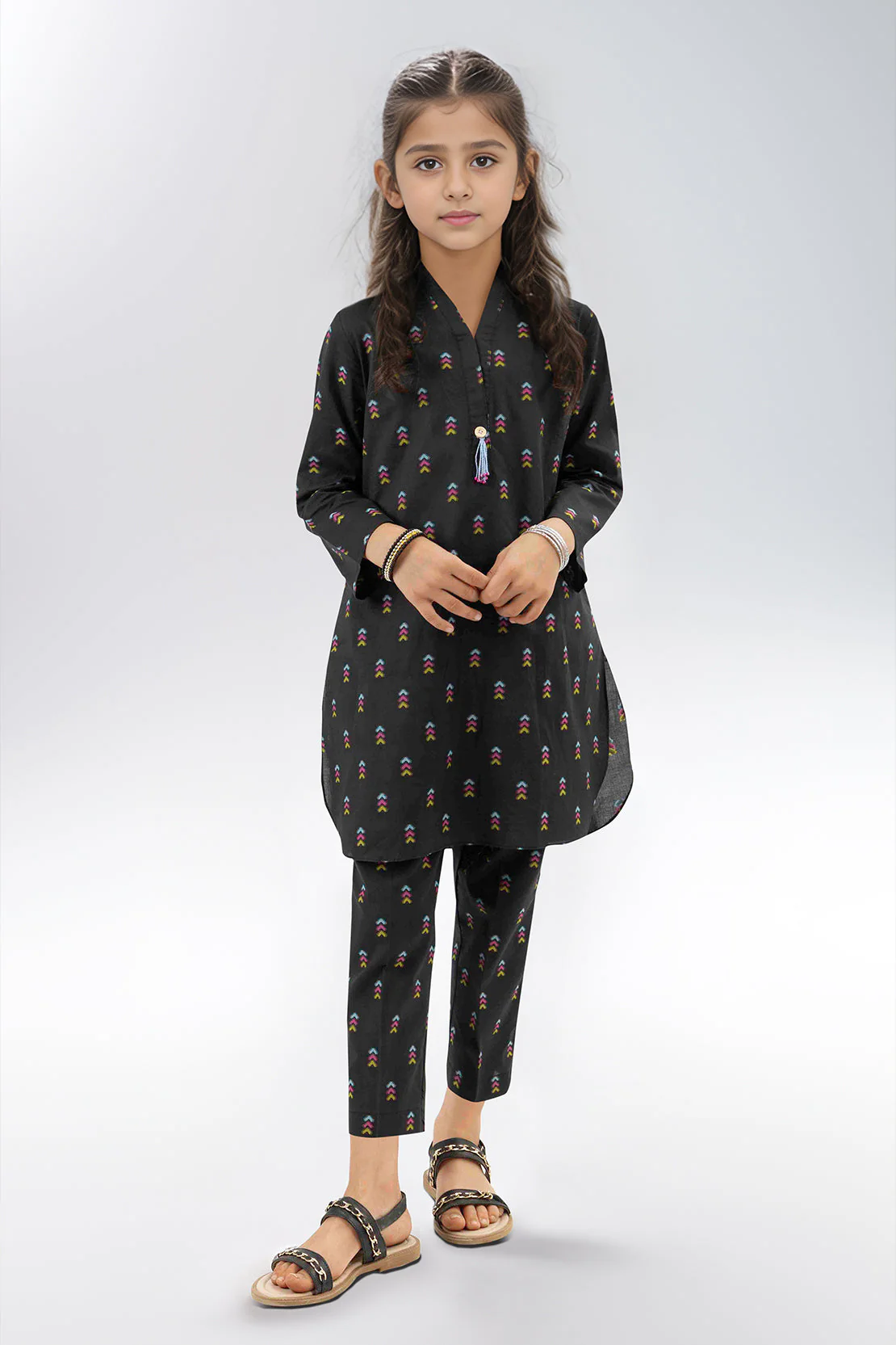 SAYA's Printed Cotton Jacquard Stitched For Mom And Daughter - Image 5