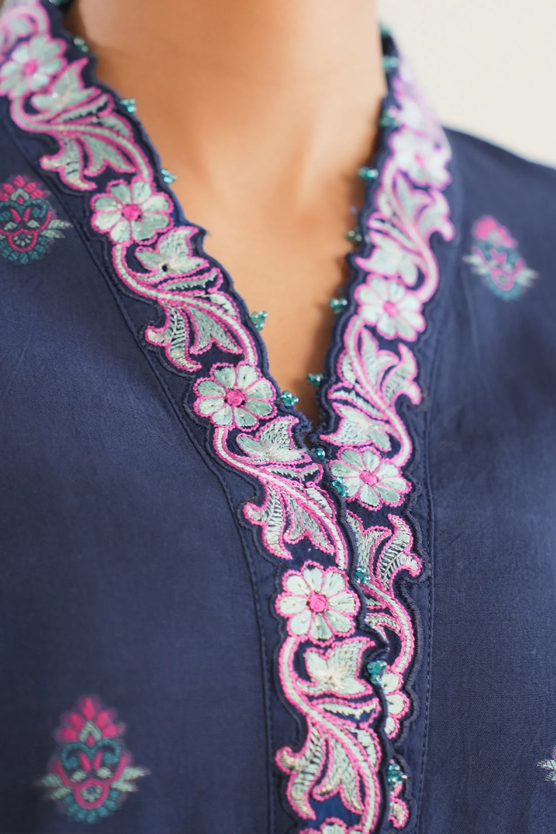 Unstitched Embroidered Jacquard Cotton 3 Piece - Image 3