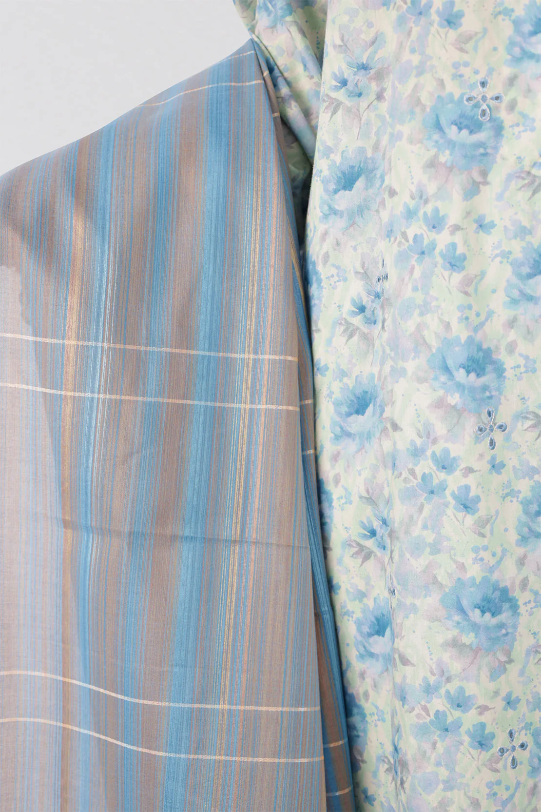 Zari Strip Dupatta - Image 3